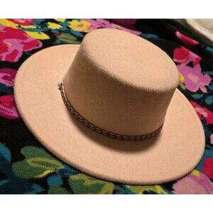 Torrid Size Medium Large M/L Tan Felt Western Fedora Hat NWOT New